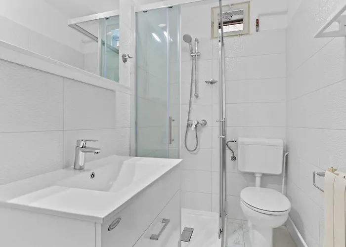 Petrinic - S By Guide Appartement Pula