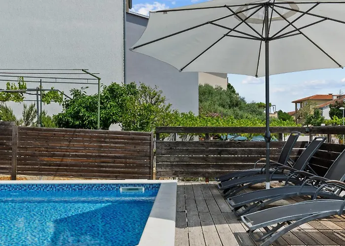 Petrinic - S By Guide Apartamento Pula